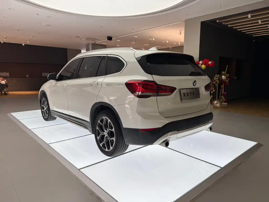 BMW X1 2020 — фото 5