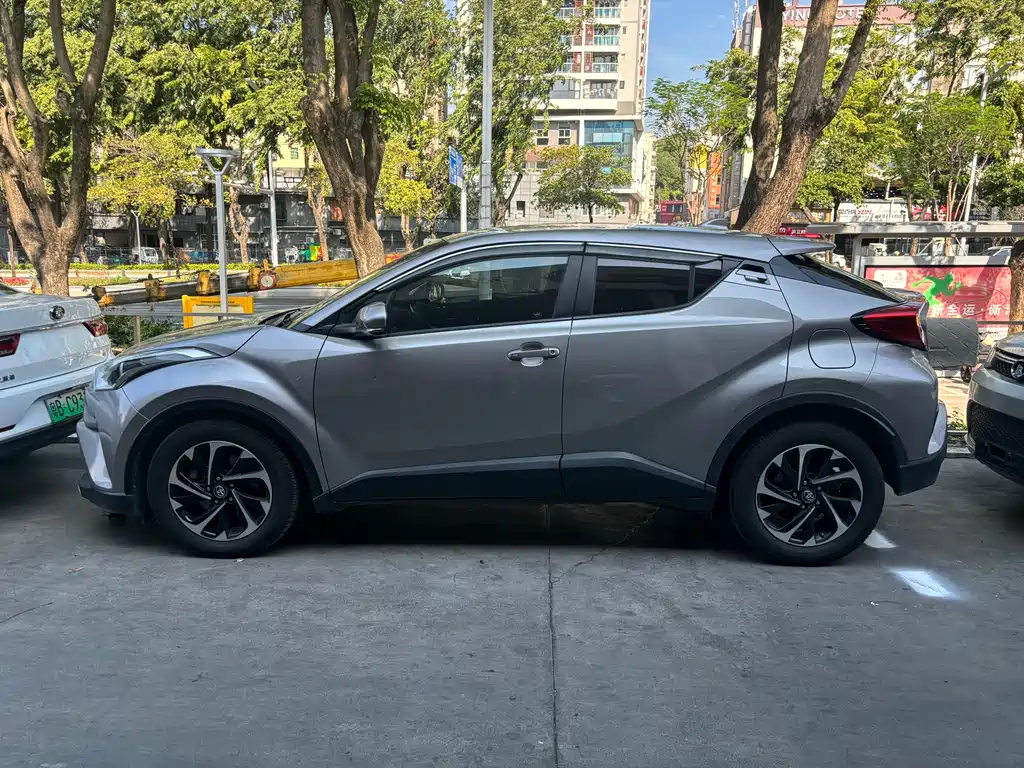 Toyota IZOA 2019 — фото 8