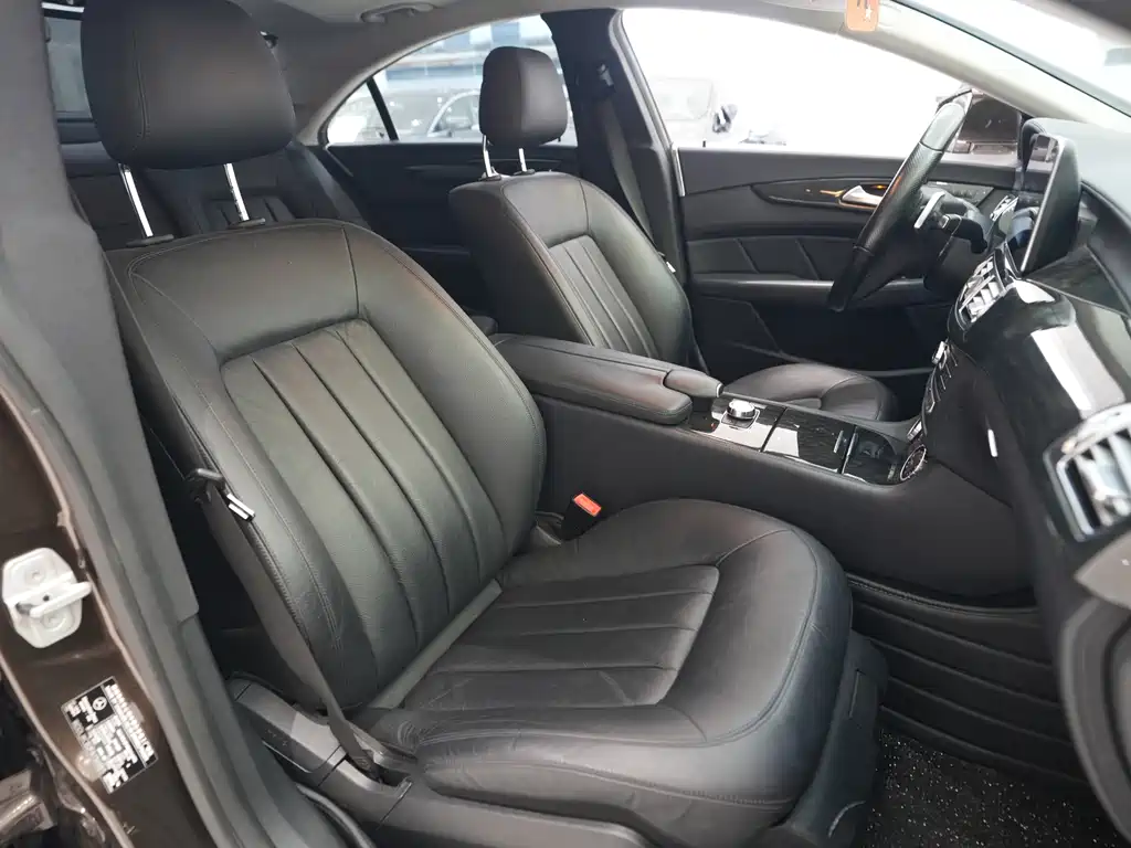 Mercedes-Benz CLS 2015 — фото 13