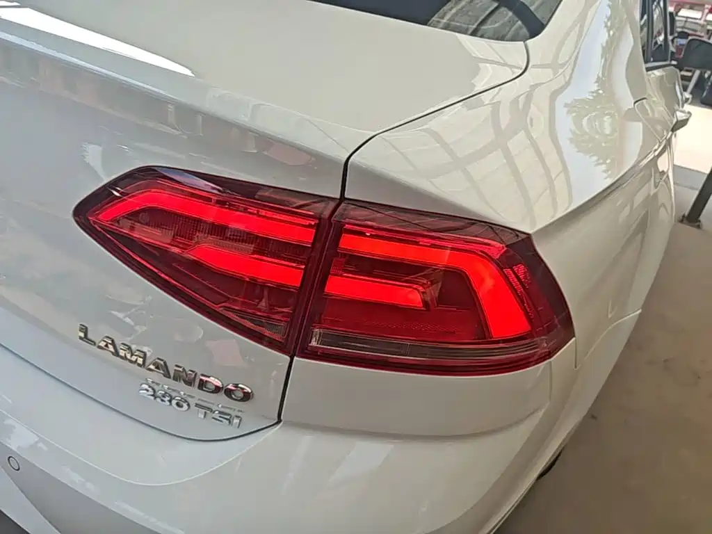 Volkswagen Lamando 2018 — фото 8