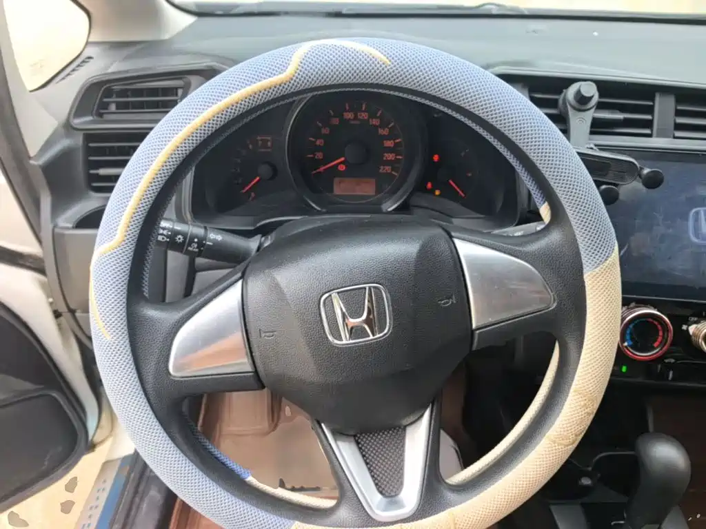 Honda Fit 2018 — фото 11