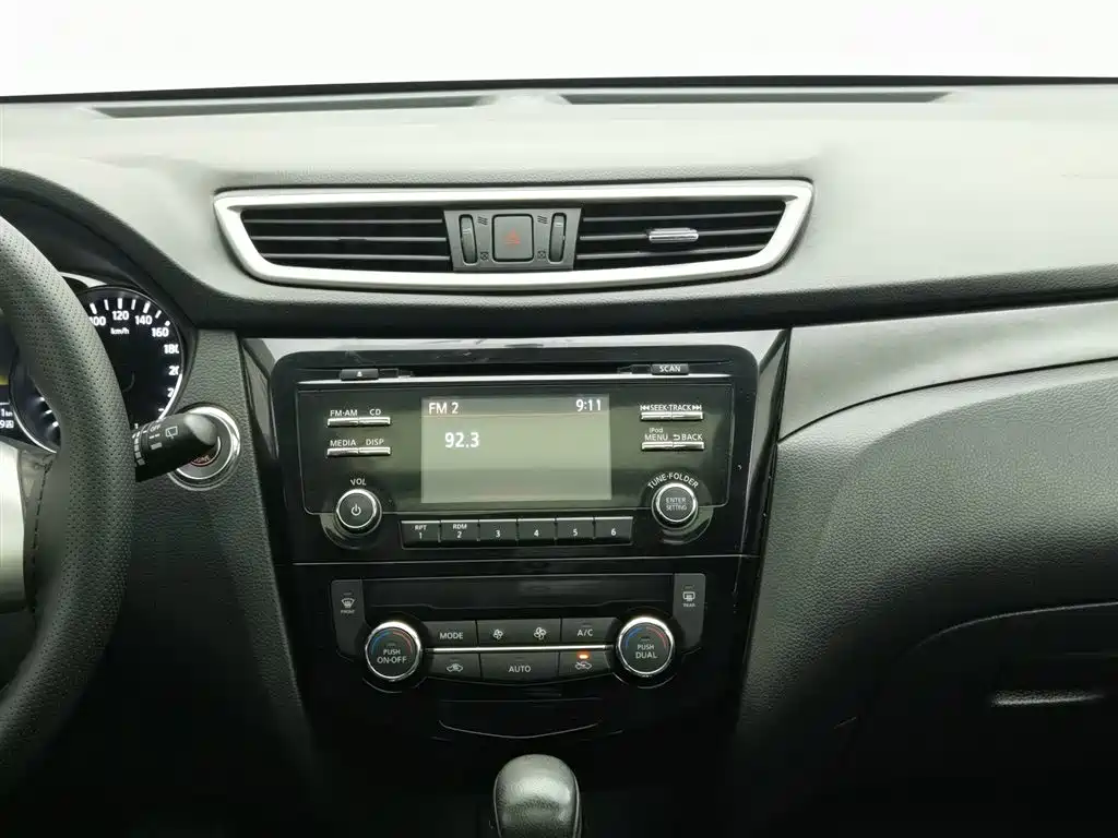 Nissan X-Trail 2016 — фото 12