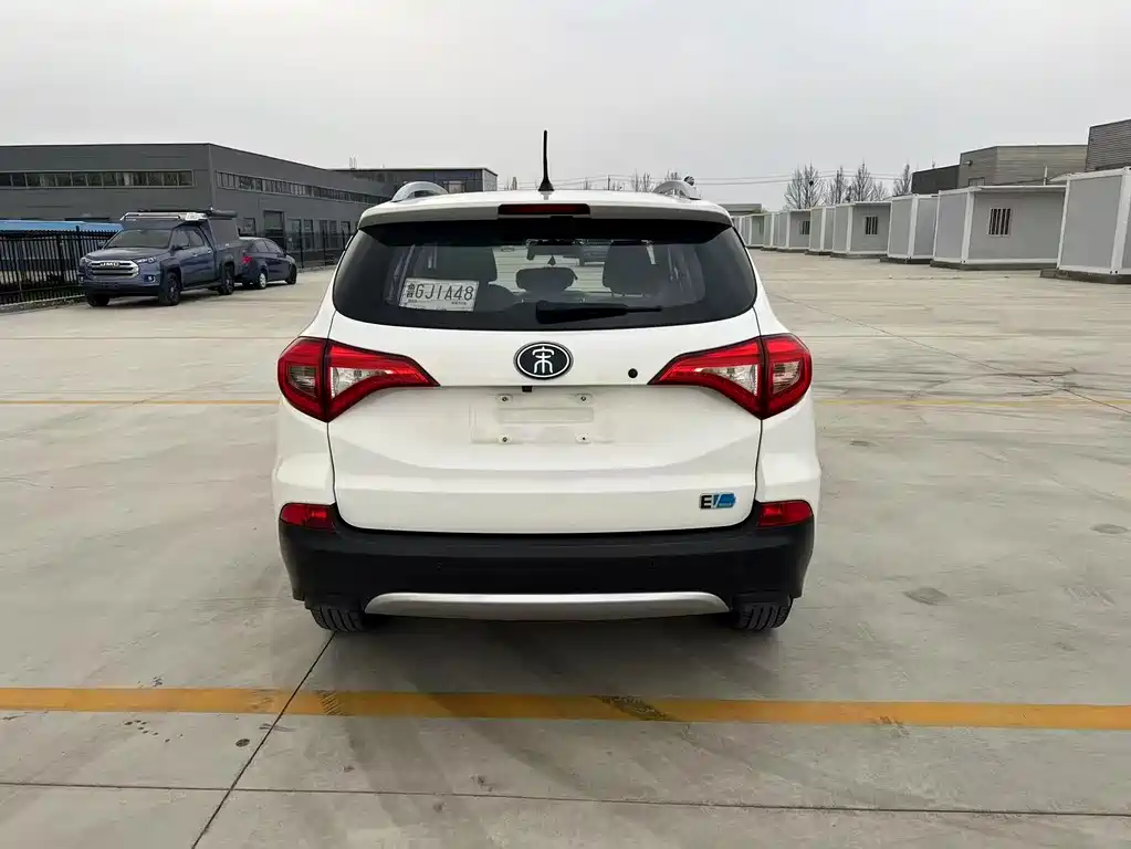 BYD Song New Energy 2017 — фото 6