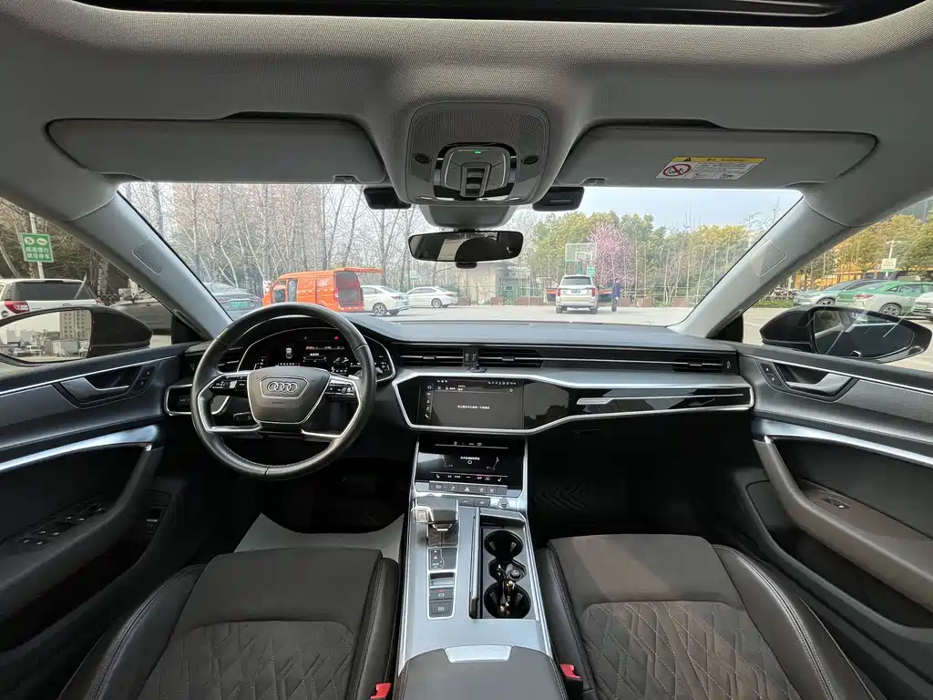 Audi A7L 2024 — фото 11