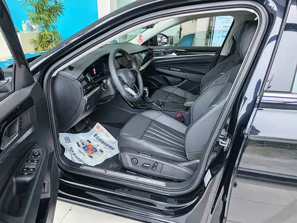 Volkswagen Passat 2024