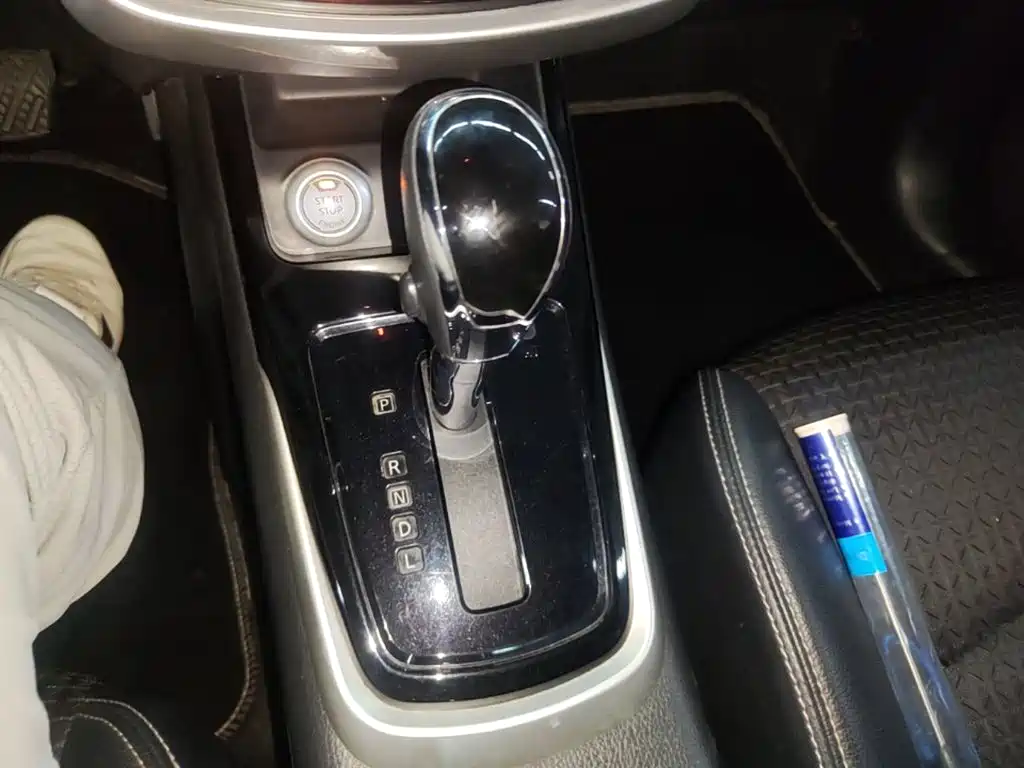 Nissan Tiida 2019 — фото 14