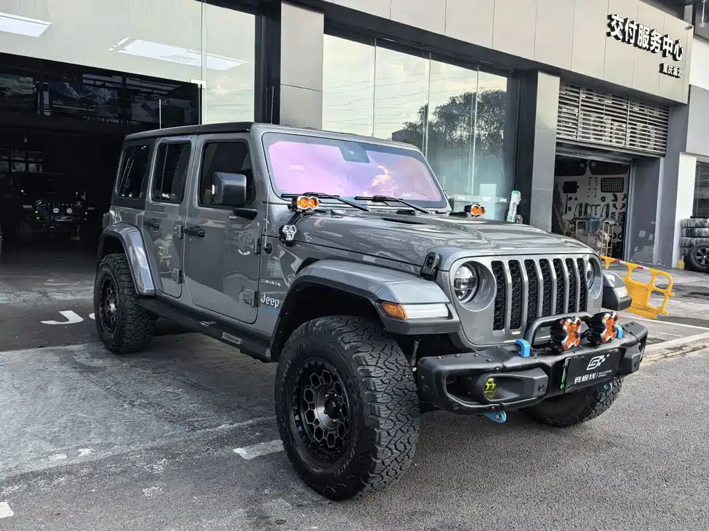 Jeep Wrangler New Energy 2022 — фото 3