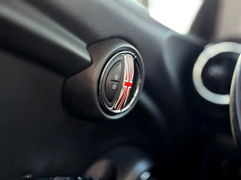 MINI Mini 2018 — фото 23