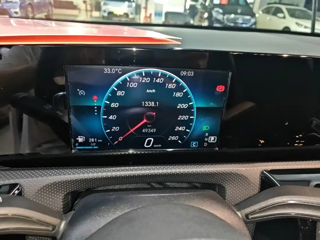Mercedes-Benz A-Class 2020 — фото 12