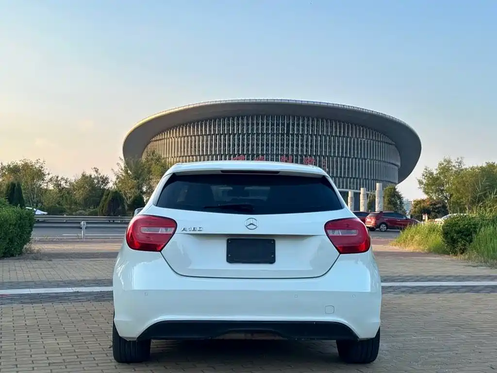 Mercedes-Benz A-Class 2014 — фото 5