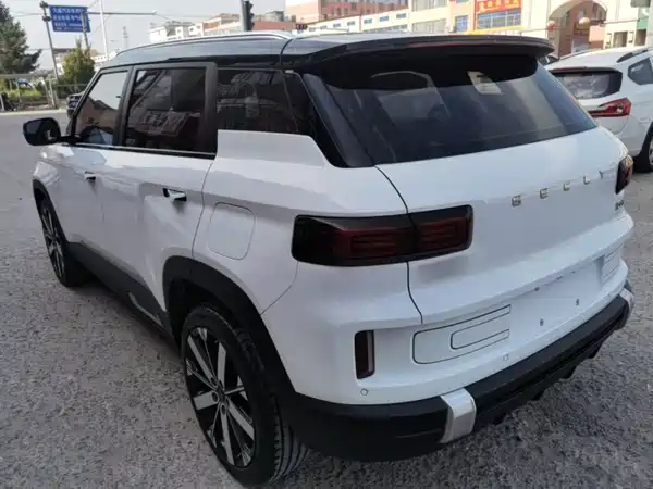 Geely ICON 2024