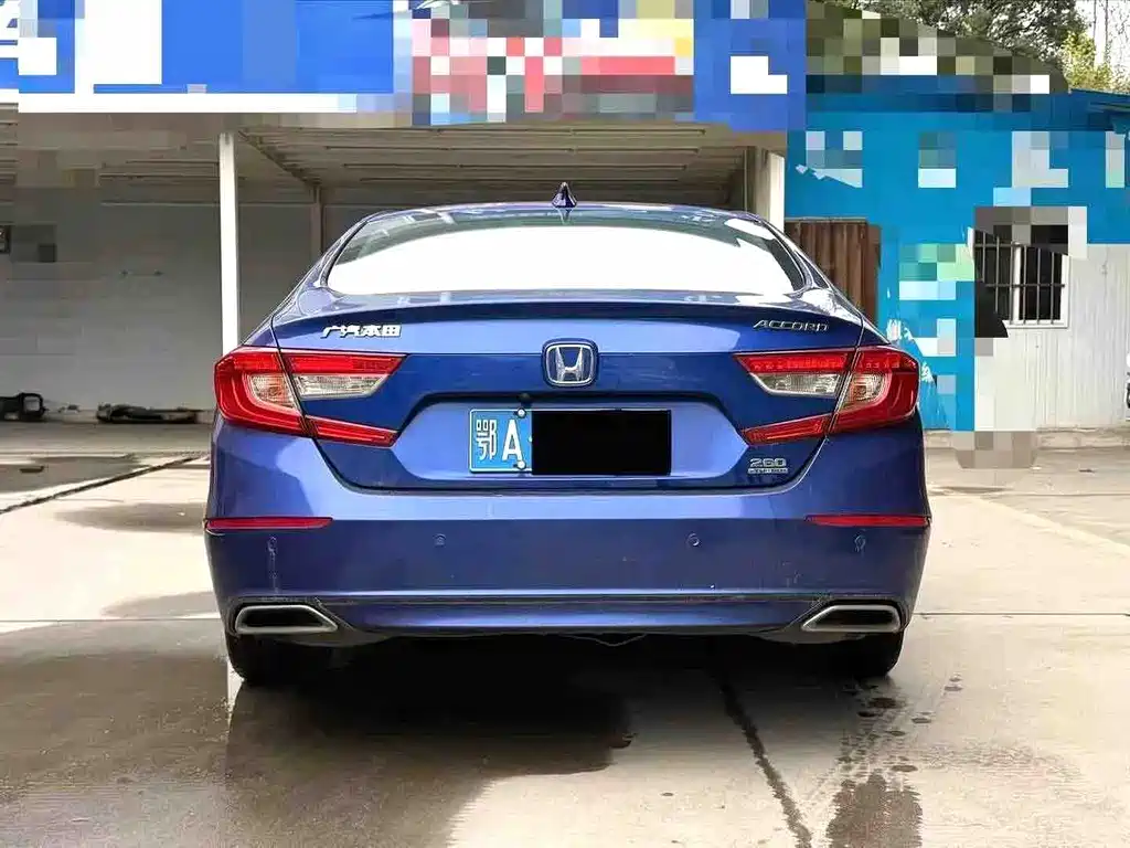 Honda Accord 2018 — фото 8