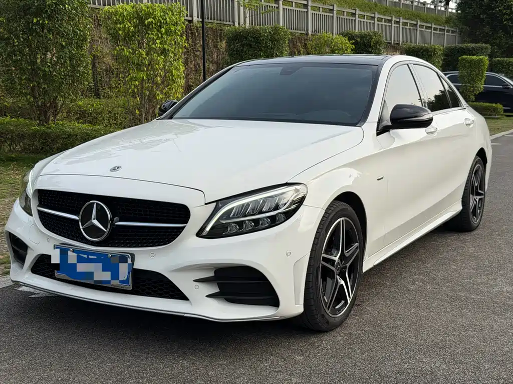 Mercedes-Benz C-Class 2021