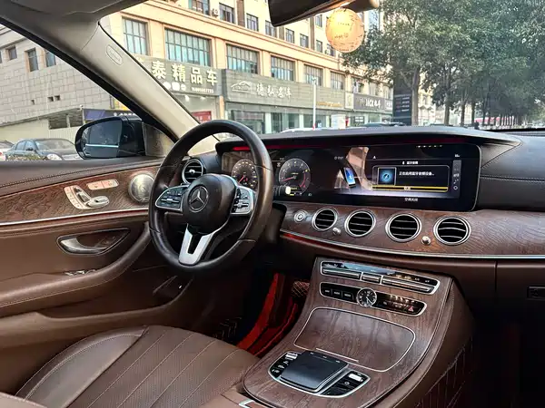 Mercedes-Benz E-Class 2019