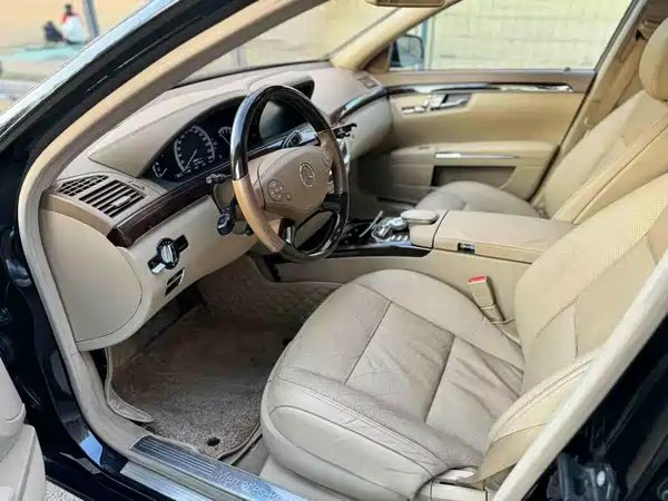 Mercedes-Benz S-Class 2010