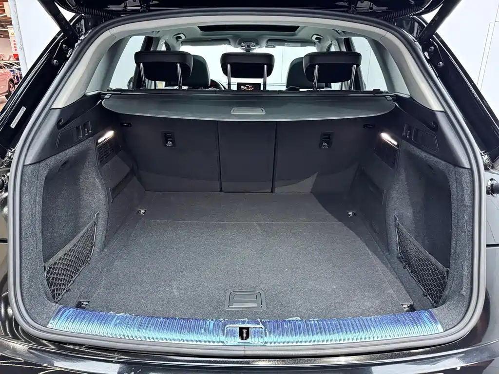Audi Q5L 2021 — фото 23