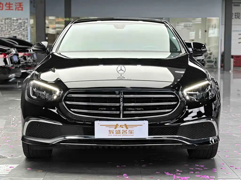 Mercedes-Benz E-Class 2023 — фото 2