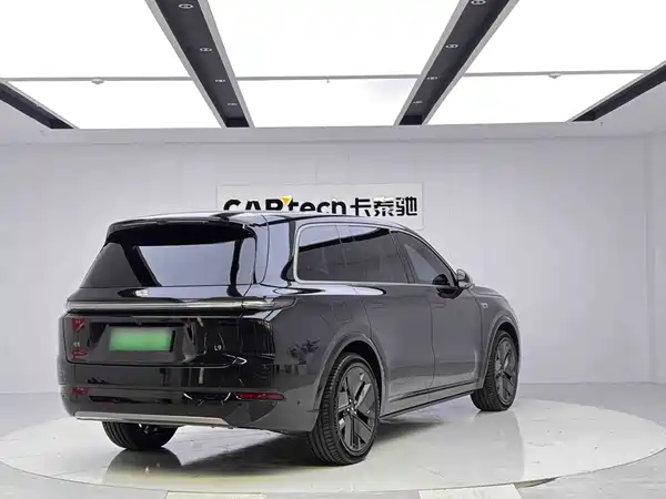 Li Auto L9 2025