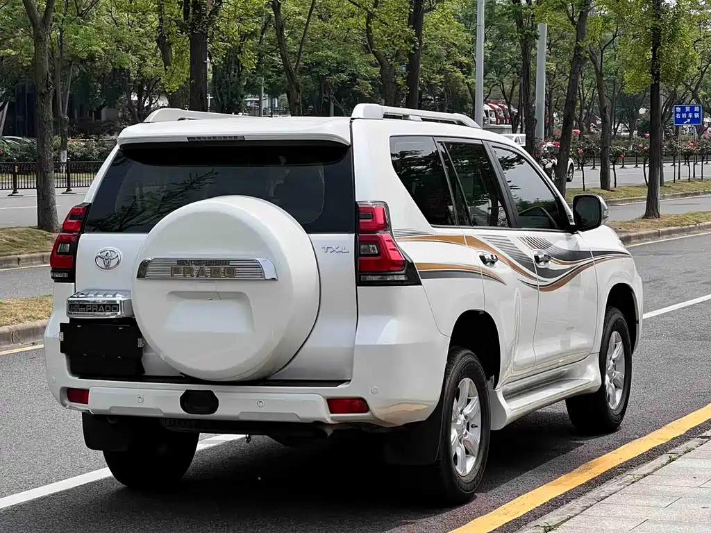 Toyota Prado 2019 — фото 5