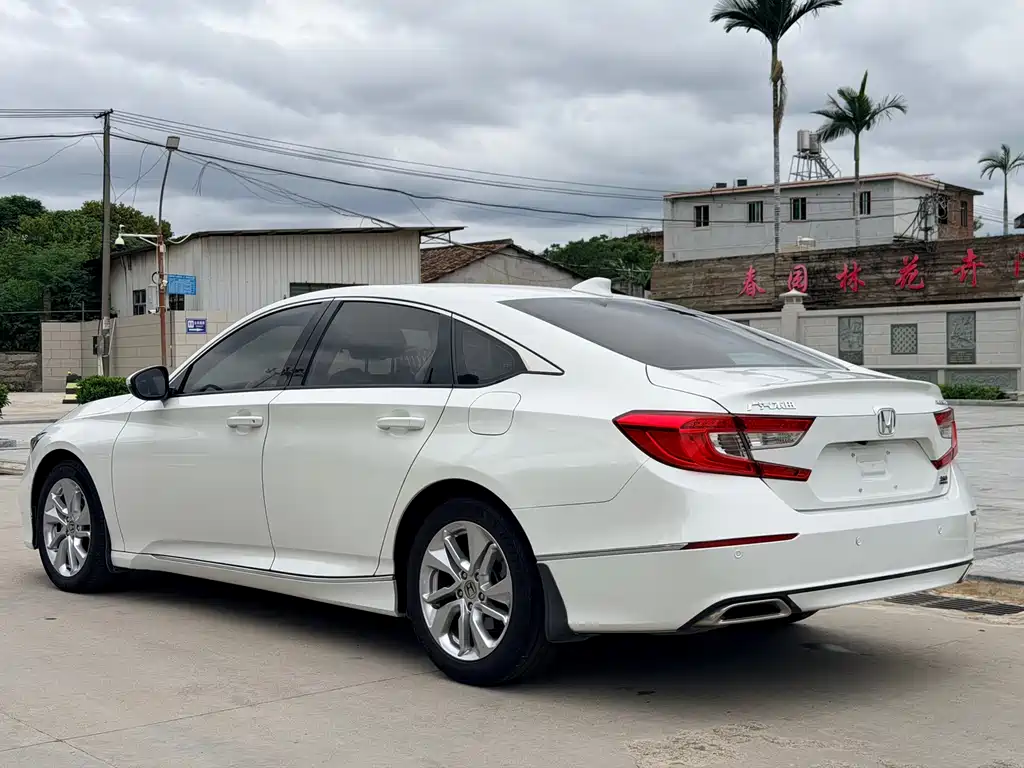 Honda Accord 2019 — фото 4