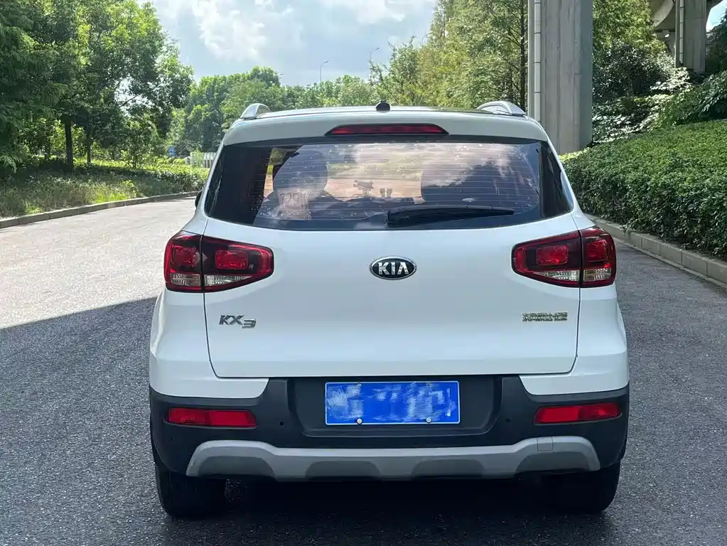Kia KX3 2017 — фото 2