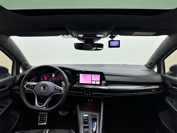 Volkswagen Golf 2021
