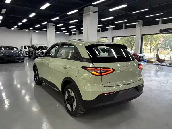 Geely Galaxy Starwish 2025
