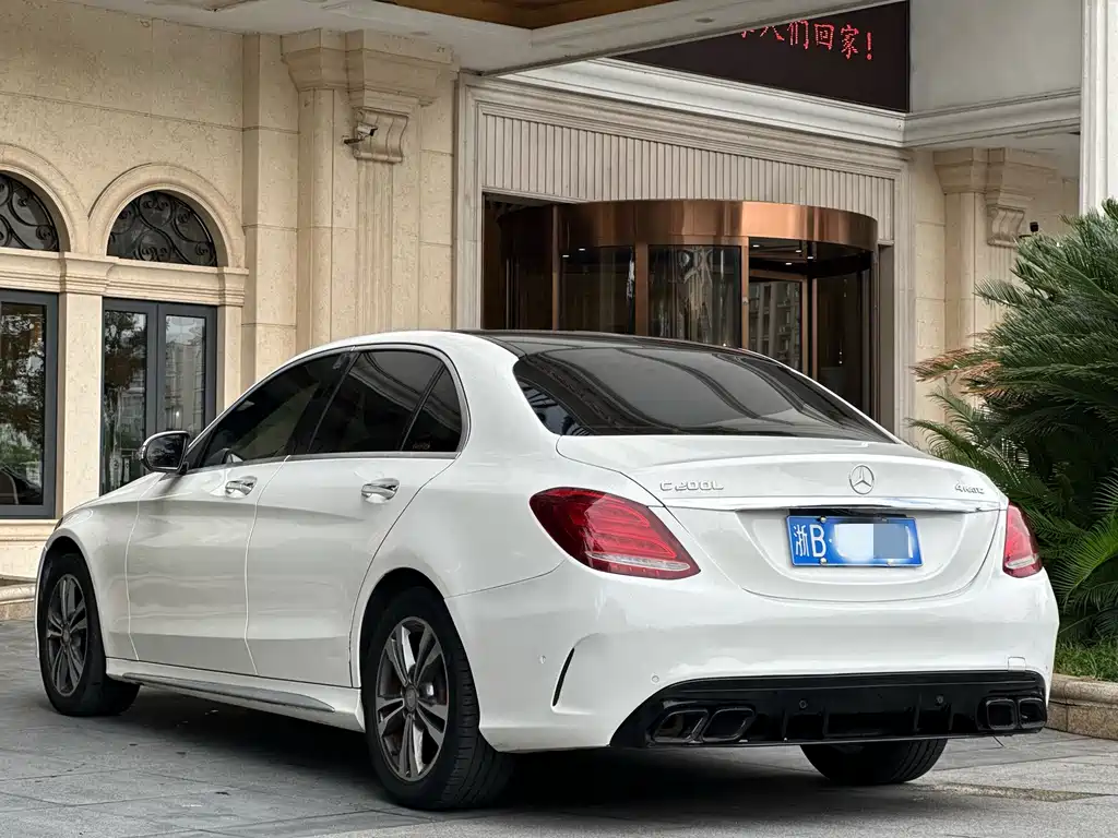 Mercedes-Benz C-Class 2017 — фото 10