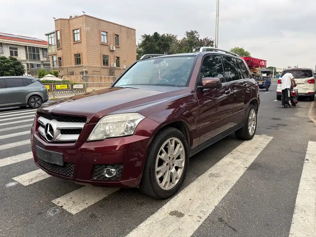 Mercedes-Benz GLK-Class 2011