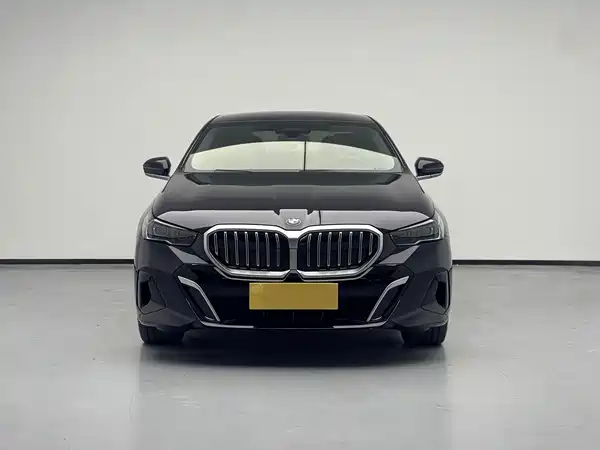 BMW 5 Series 2024