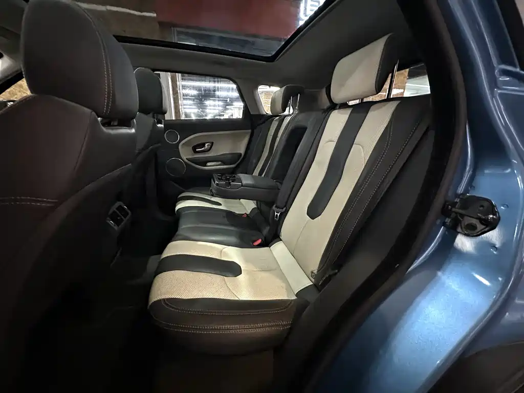 Land Rover Evoque 2014 — фото 21