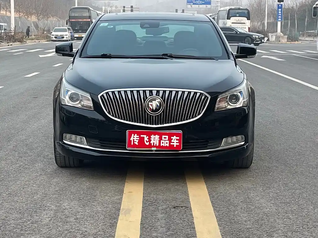 Buick LaCrosse 2015 — фото 2