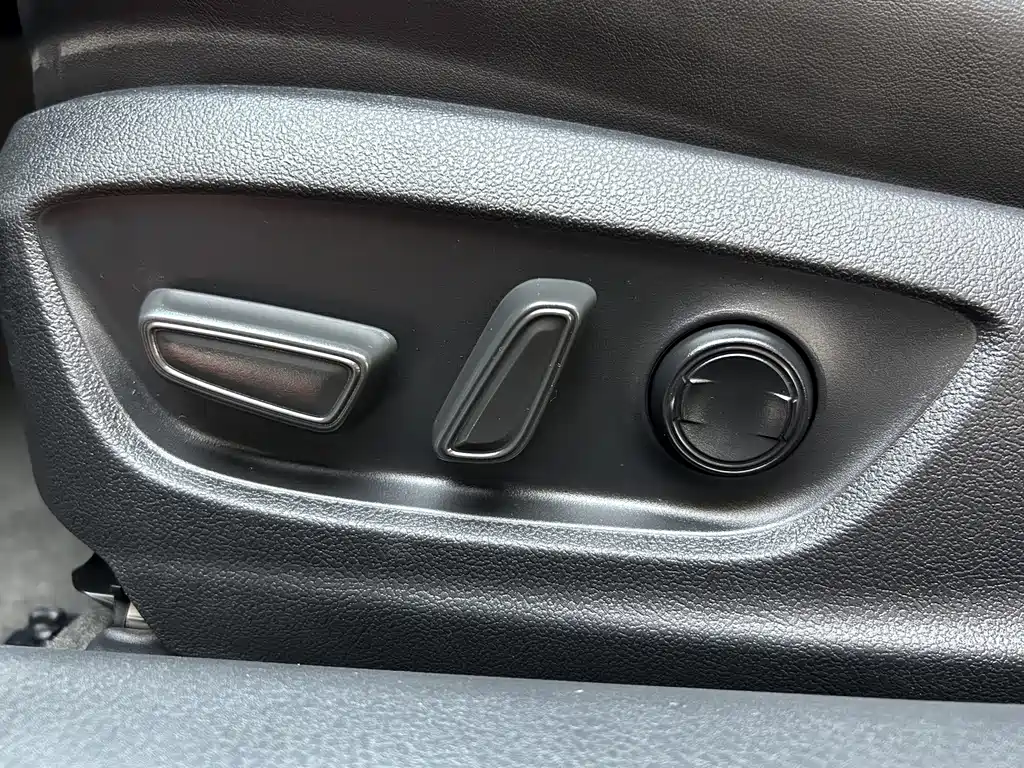 Toyota Avalon 2022 — фото 20