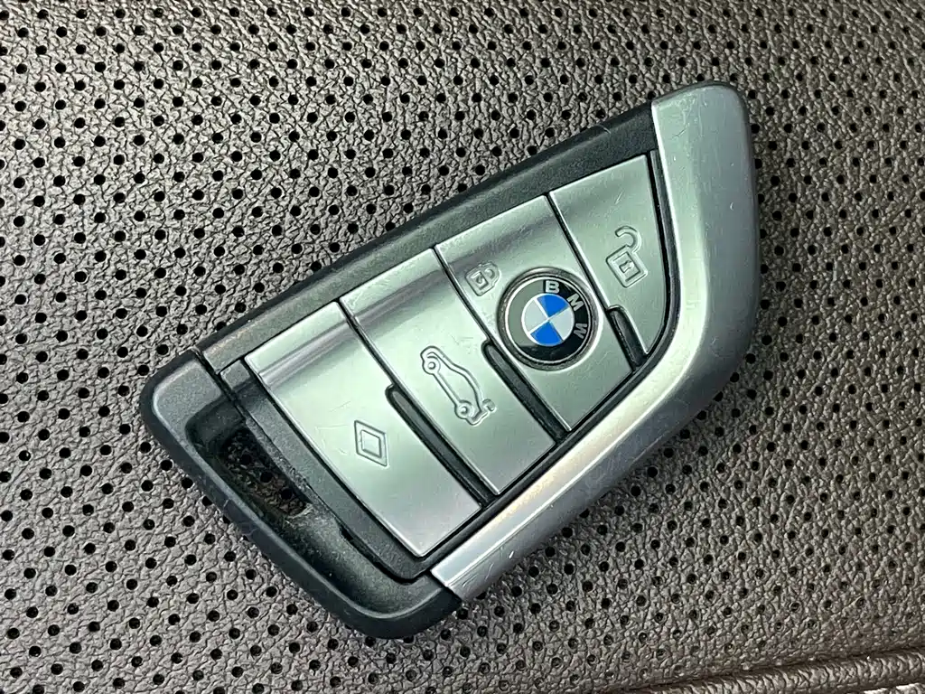 BMW 5 Series 2022 — фото 15
