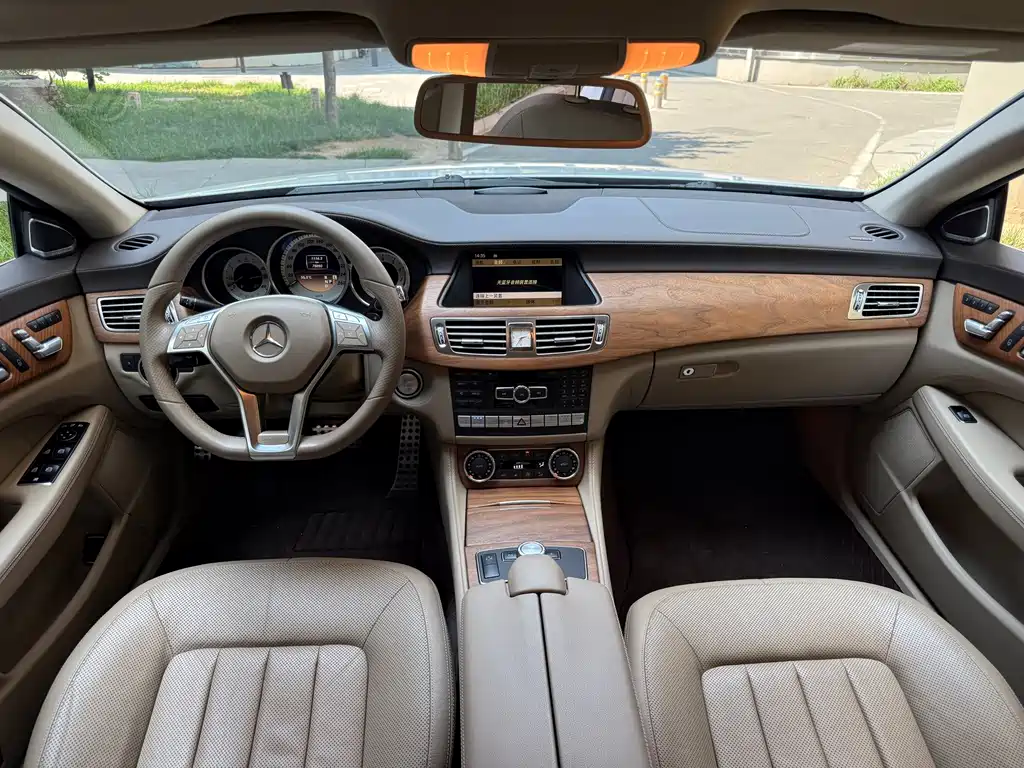 Mercedes-Benz CLS 2016 — фото 9