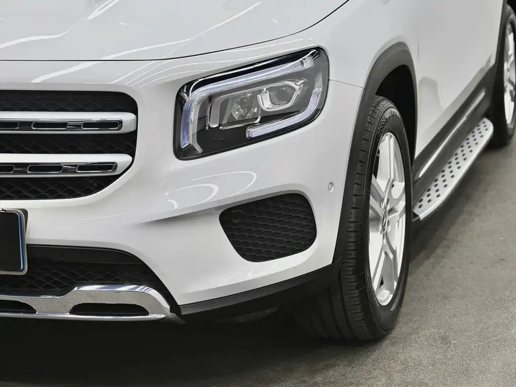 Mercedes-Benz GLB 2023 — фото 27