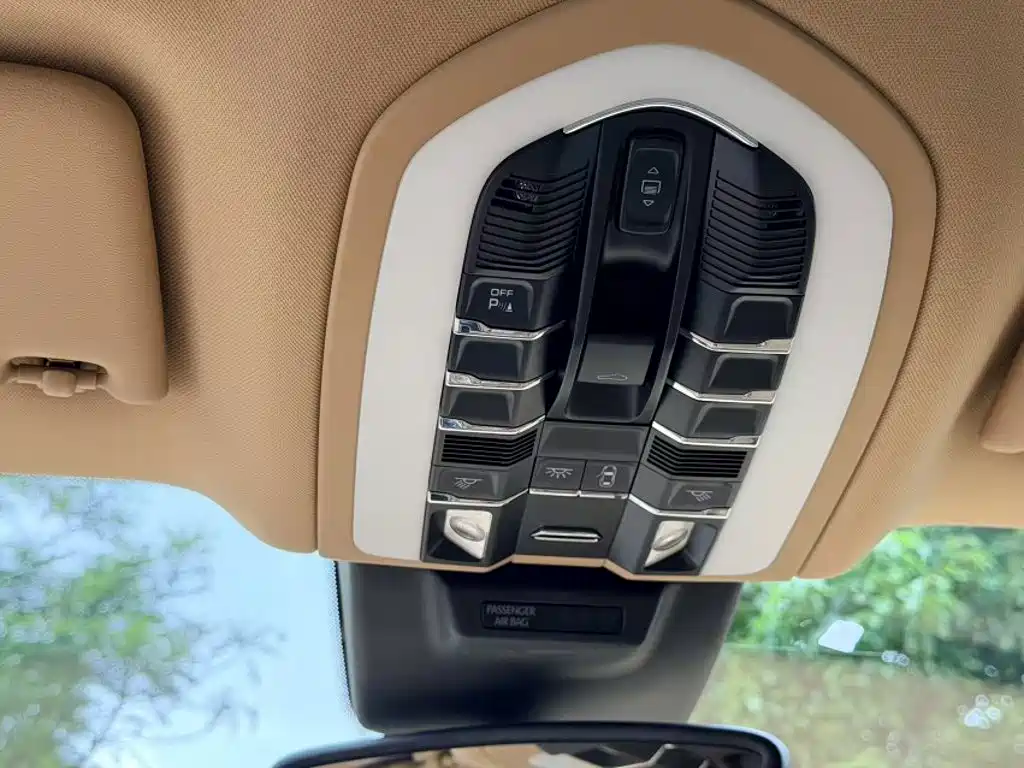 Porsche Macan 2017 — фото 9
