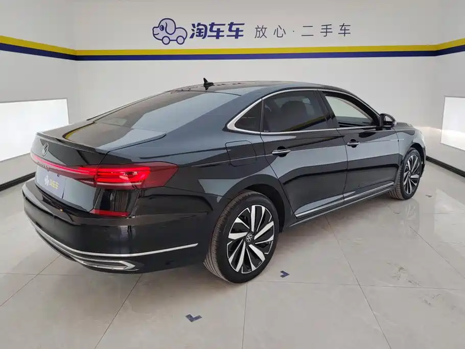 Volkswagen Passat 2023