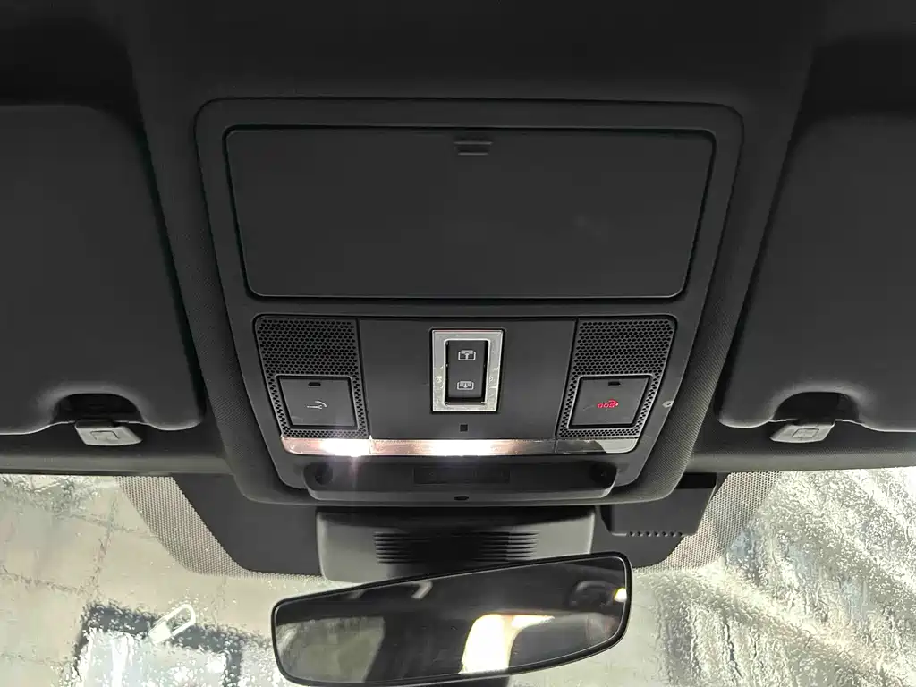 Land Rover Discovery Sport 2020 — фото 8