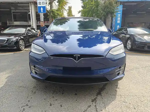 Tesla Model X 2017