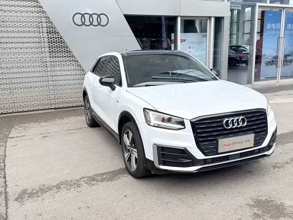 Audi Q2L 2020 — фото 2