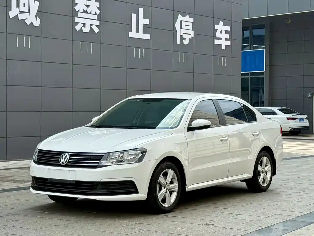 Volkswagen Lavida 2018 — фото 1