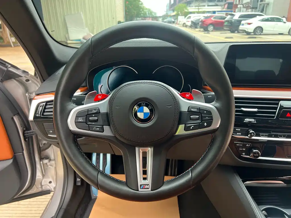 BMW M5 2019 — фото 10