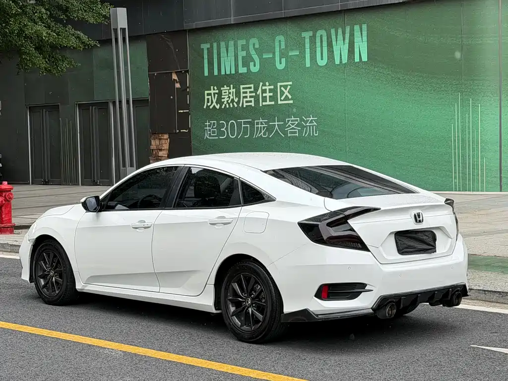 Honda Civic 2019 — фото 4