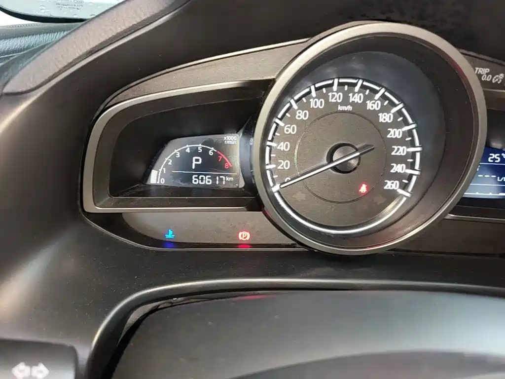 Mazda 3 Axela 2019 — фото 19