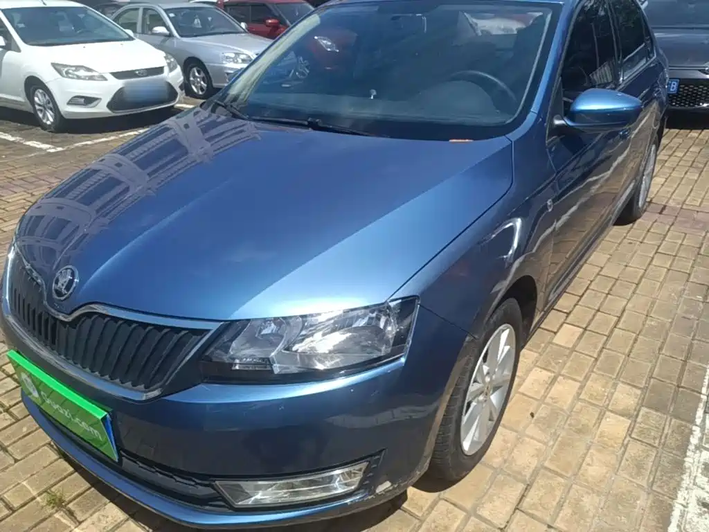 Skoda Rapid 2016 — фото 1