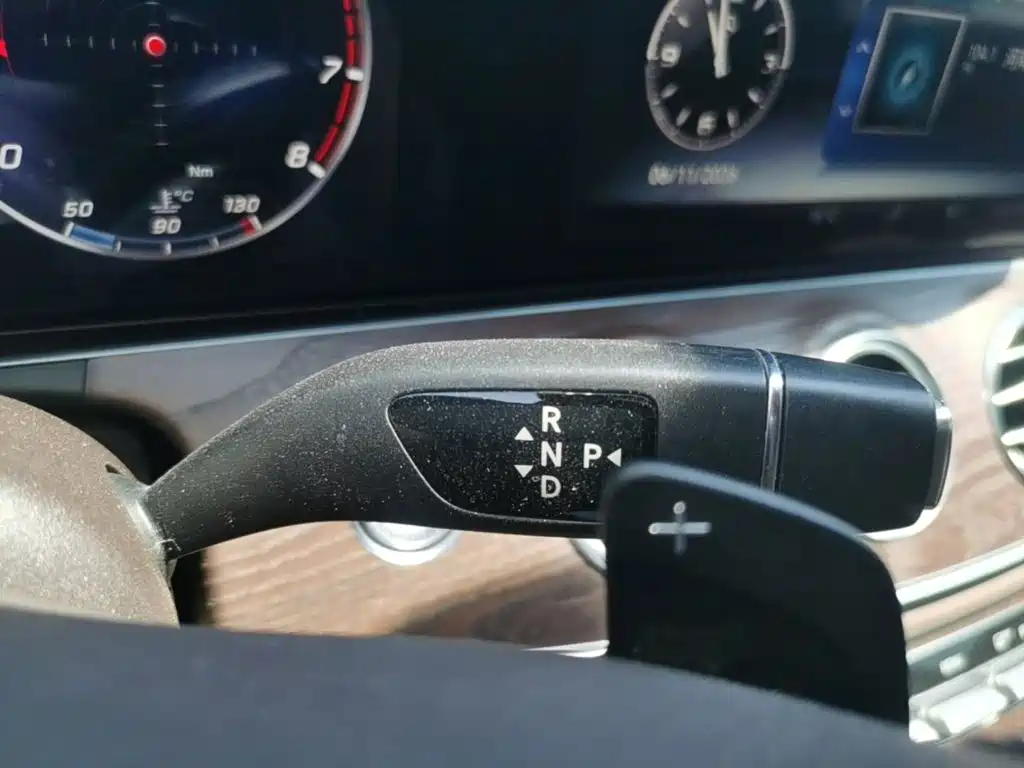 Mercedes-Benz E-Class 2019 — фото 14