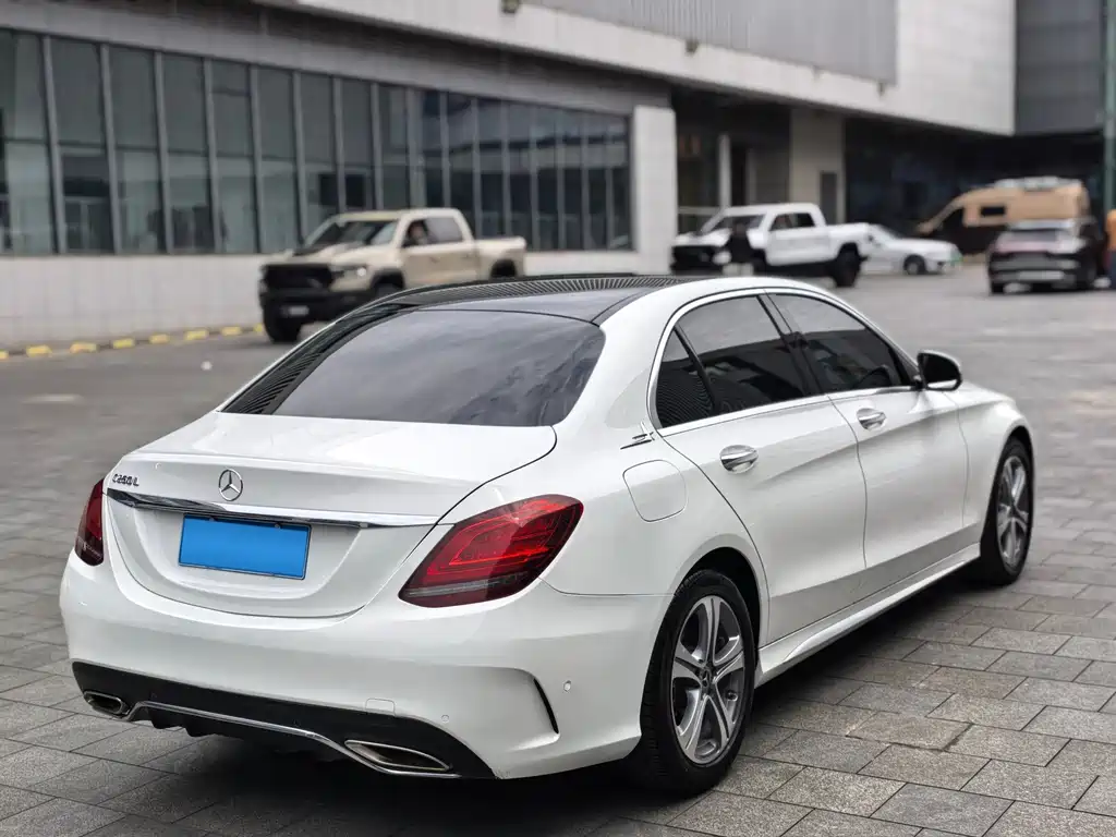 Mercedes-Benz C-Class 2020 — фото 2