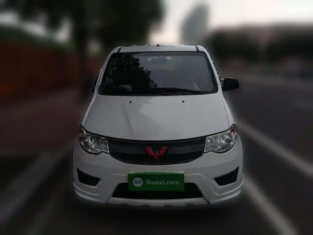 Wuling Hongguang 2018 — фото 23