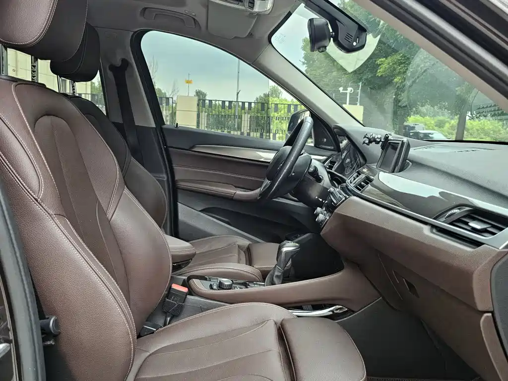 BMW X1 2018 — фото 17